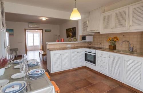 Cala Blanca Apartment | LEIDA - Relax y privacidad
