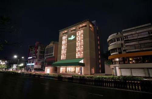 Rajkot Hotel | Lemon Tree Hotel, Rajkot