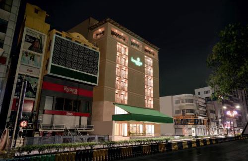 Rajkot Hotel | Lemon Tree Hotel, Rajkot