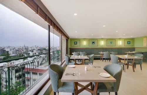 Rajkot Hotel | Lemon Tree Hotel, Rajkot