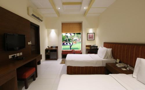 Bissar Akbarpur Resort | Lemon Tree Hotel, Tarudhan Valley, Manesar