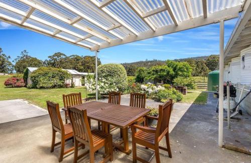 Police Point House | Lemonade by the Beach - Serene Huon Valley Retreat with Water Views
