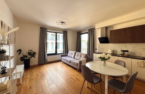 Smichov Apartment | Lengo Apartment 2+kk with balcony Praha Smichov