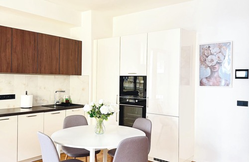 Smichov Apartment | Lengo Apartment 2+kk with balcony Praha Smichov