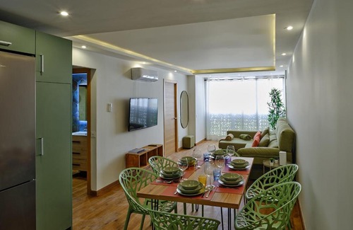 San Felipe Neri Apartment | Leo Home- bright & centric 3 bedrooms apartment with private parking inside