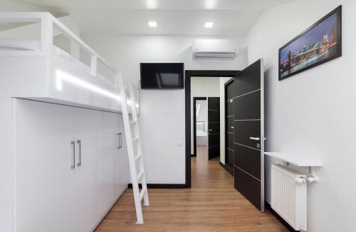 Lviv City Center Apartment | LEOGRAND Apartment on Doroshenka 38