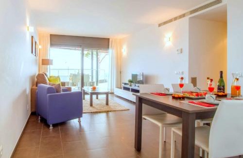 Almadraba-Canyelles Apartment | LEON INMO Apartment Lucia - 10318