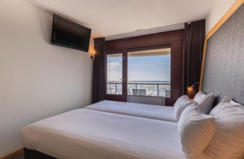IJmuiden Hotel | Leonardo Hotel IJmuiden Seaport Beach