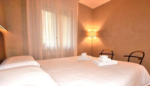 Torri del Benaco Apartment | Leonardo Walsh Apartment With Lake View