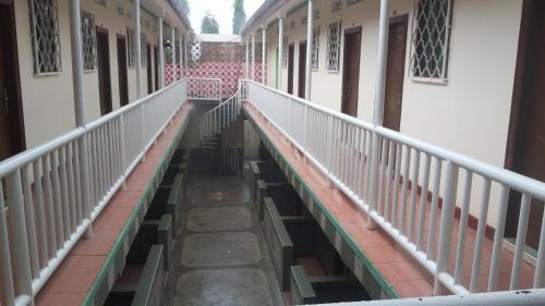 Nebbi Hotel | Leosim Hotel Nebbi