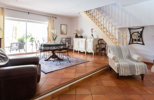 Le Pontet House | Les Écuries du Château