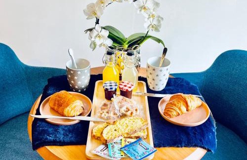 Calais Frethun Bed & Breakfast | Les 2 caps studio beach