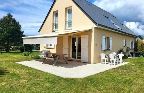 Saint-Germain-sur-Ay House | Les 3 mésanges