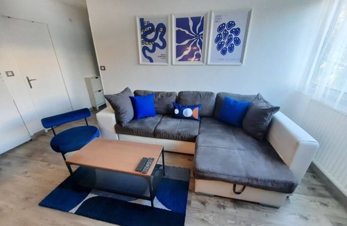 Faubourg North Apartment | Les Buttes - Apt 4 Prs, 1 bdrm - Private parking lot