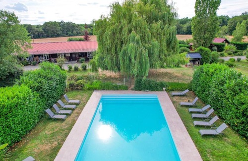 Sainte-Genevieve-des-Bois Villa | Les Cabanes Parisiennes - Chalets 1h30 from Paris - 62P