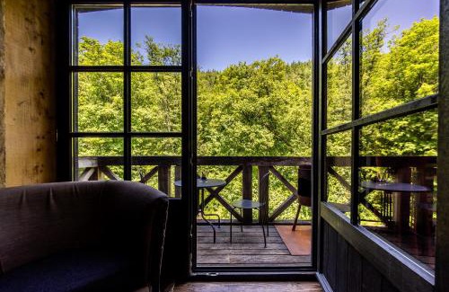 Engreux Apartment | Les Cabanes de Rensiwez