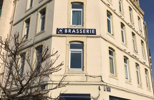 Boulogne-Centre Apartment | Les Cabines du Mirador 1 - Apartment with Marina View