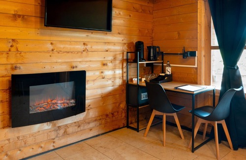 Occhiatana Ski Chalet | 'Les Chalets De Tesa' with mountain view, Wi-Fi and air conditioning