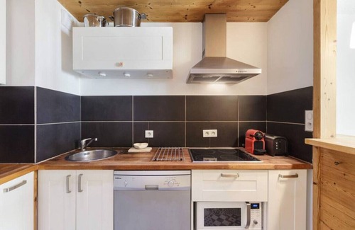 Chamonix-Mont-Blanc Apartment | Les Choucas · Spacieux 2CH Parking Calme Vues 5mn Centre
