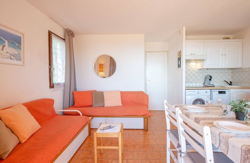 La Nartelle Apartment | Les Coteaux de la Nartelle by Interhome