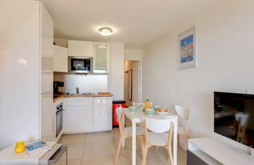 La Nartelle Apartment | Les Coteaux de la Nartelle by Interhome