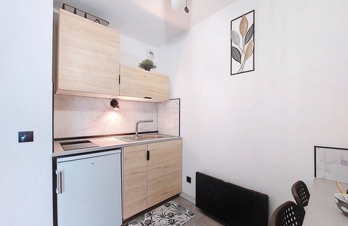 Le Couchant Apartment | Les Flamants Roses by Interhome