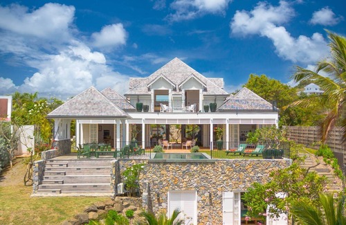 Tartane Villa | Les Frangipaniers, exceptional villa with swimming pool and direct sea access