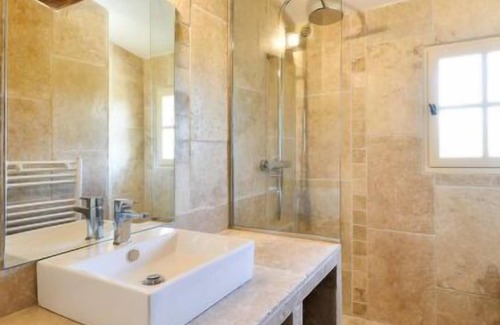 Paradou House | Les Garrigues de la Vallée des Baux by Interhome