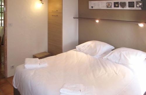 Paradou House | Les Garrigues de la Vallée des Baux by Interhome