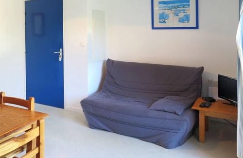 Carcans Plage Apartment | Les Hameaux de l'Océan 46T by Interhome