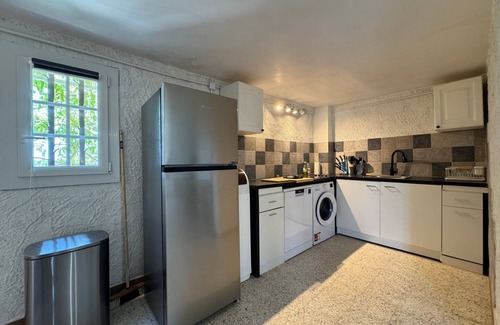Bezouce Villa | Les Hauts de Bezouce, Spacious and Game Room