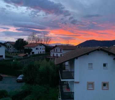 Hendaye Apartment | LES HAUTS DE BIANTENIA AVEC WIFi
