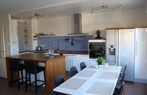 Plaine de la Brague Apartment | Les Jardins d'Antibes: Sea, Pool, Secluded terrace