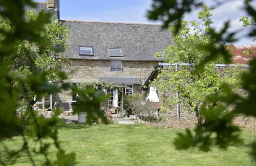 Saint-Ouen-La-Rouerie House | Les jardins des coccinelles