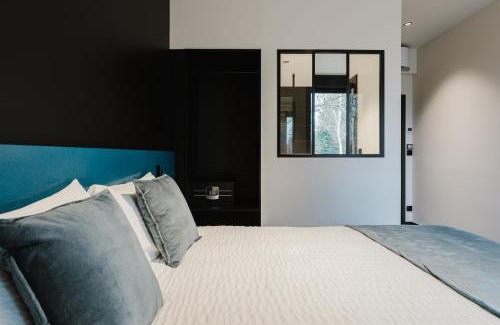 Le Vaudreuil Hotel | Les Lodges de Socrate