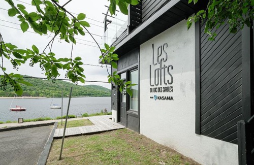 Sainte-Agathe-des-Monts House | Les Lofts du Lac des Sables 1