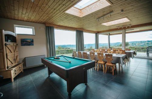 Chodes House | Les Loneux 27 pers, Malmedy - vue incroyable - wellness, billard, Home cinema