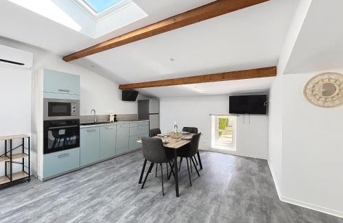 Anglade Apartment | Les Lys - Charme et confort au cœur du Blayais