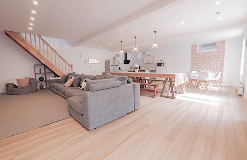 Mitry-Mory Apartment | Les Retrouvailles - Beautiful home - Near Paris