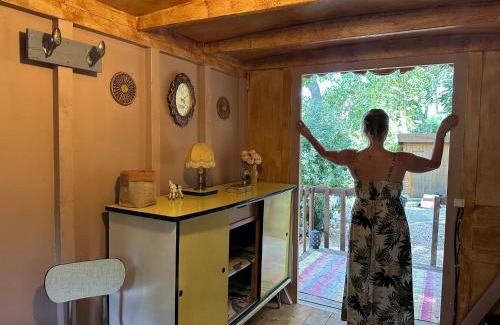 Mougins Cabin | Les roulottes de Bayama - logement insolite avec jacuzzi