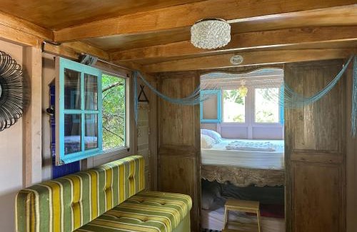 Mougins Cabin | Les roulottes de Bayama - logement insolite avec jacuzzi