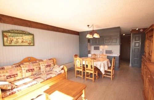 Les Saisies Apartment | Les Saisies - Charmant 2 pièces cabine avec cheminée - 6 pers, plein sud, proche pistes - FR-1-293-20