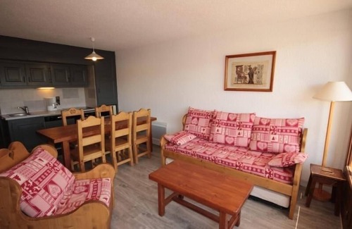 Les Saisies Apartment | Les Saisies: Large 2-room cabin, 6 ppl, fireplace, south balcony, wifi
