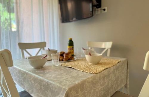 Palavas-les-Flots Apartment | Les Soleillades - T2 cosy pour 4 pers - Piscine, parking privé, à 100m de la plage - LaConciergerieByNina