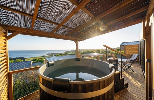 Plouhinec Cottage | Les terrasses de Kersiny - 2 bedroom cottage with sea view and private SPA