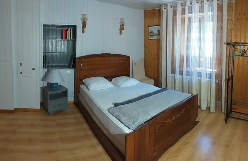 Le Rif House | Les VIGNEAUX Hautes Alpes, House 4 people, with beautiful panoramic terrace,