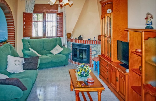 Corumbela House | Less than 10 minutes walk from Corumbela, the vacation home is located in the mountain slopes next t