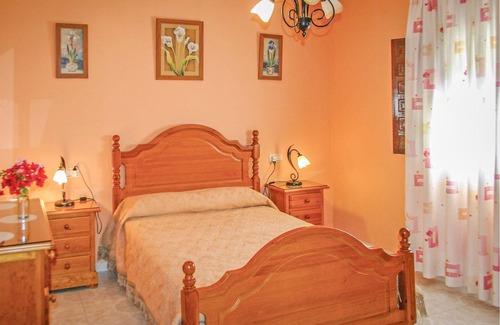 Corumbela House | Less than 10 minutes walk from Corumbela, the vacation home is located in the mountain slopes next t