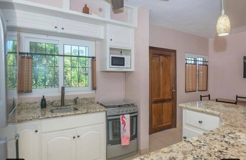Bouvet Island House | Less than 2 minute walk to beach in half moon bay and main strip in west end