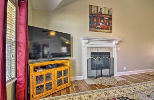 Osage Beach House | Less Than Half-Mi to Marinas Osage Beach Home with Deck!